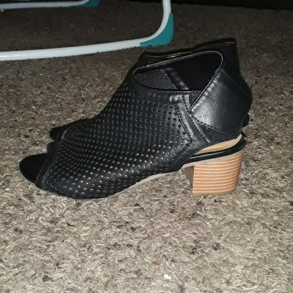 Heeled Booties - Picture 2 of 3